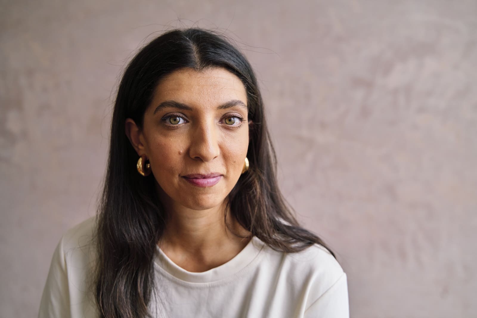 Honest headshot for LinkedIn — natural portrait session London